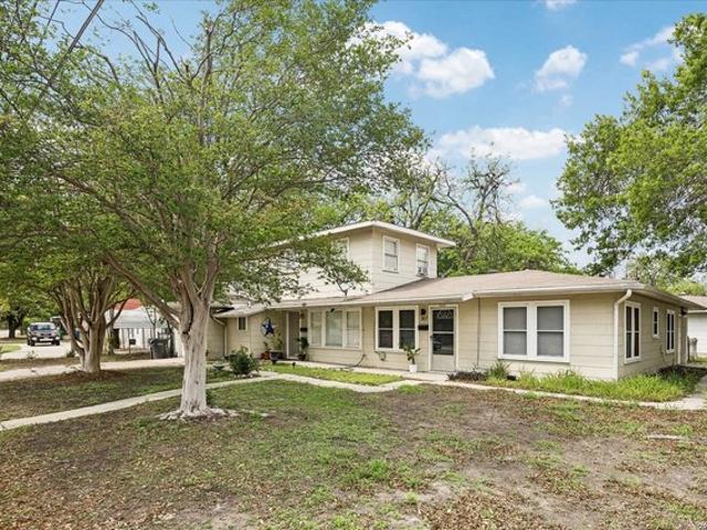 House for sale in Leesville, Texas