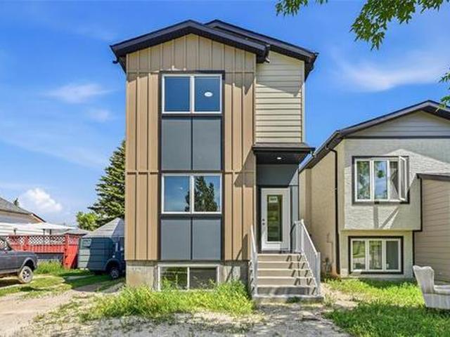 House for sale in East St. Paul, Manitoba
