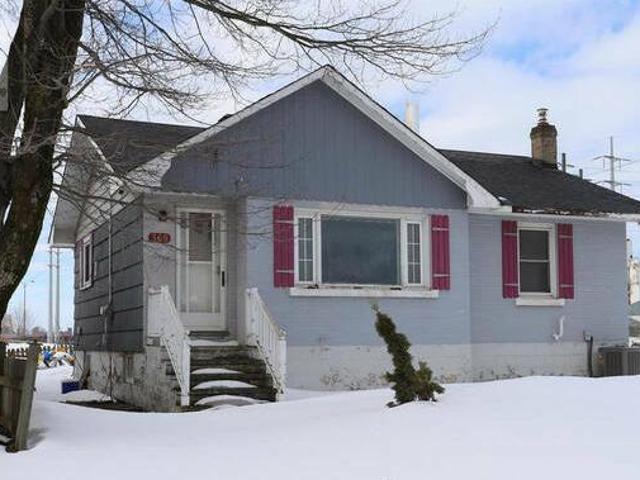 House for sale in Sault Sainte Marie, Ontario