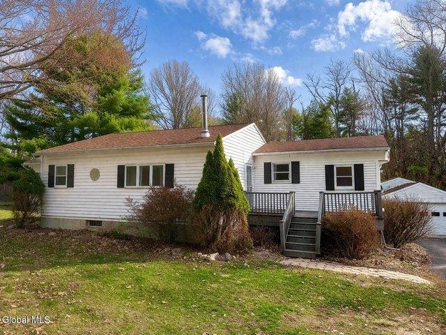 House for sale in Saratoga, New York