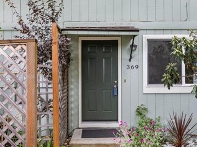 Townhouse for sale in Oregonia