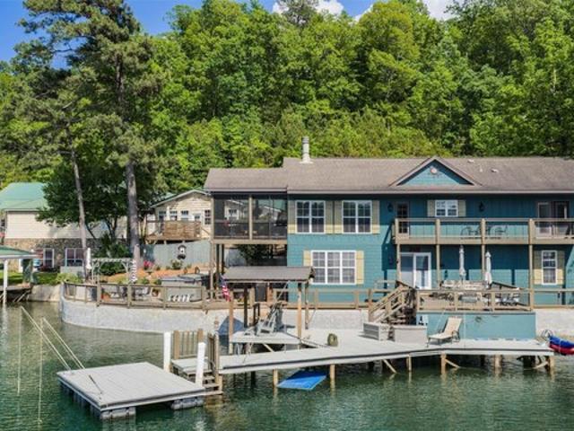 House for sale in Elmore, Alabama