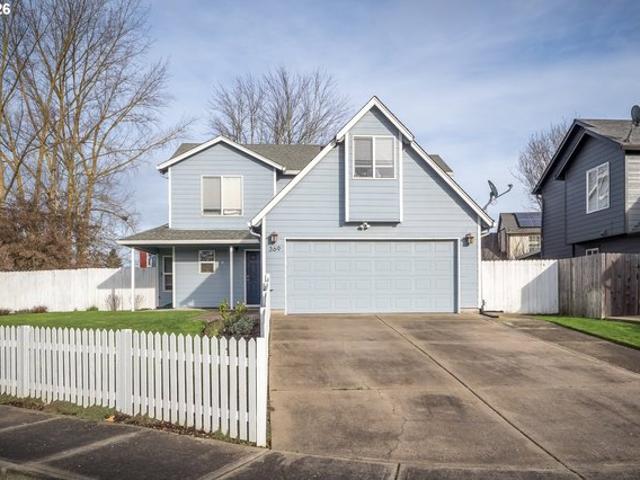 House for sale in Oregonia