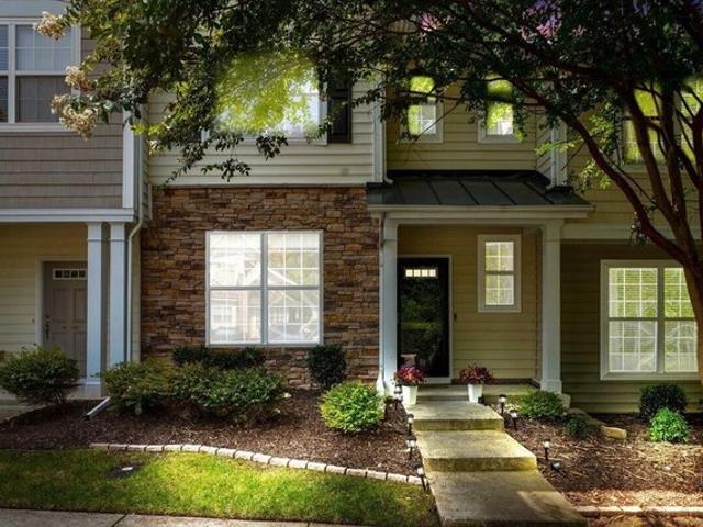 Townhouse for sale in Durham, North Carolina