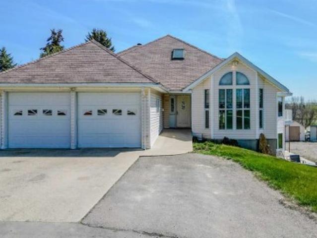 House for sale in Magrath, Alberta