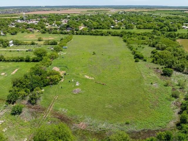 Land for sale in Taylor, Texas