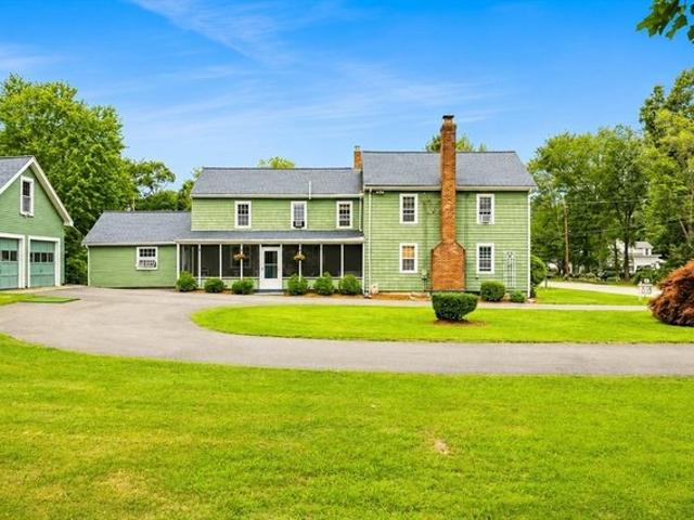 House for sale in Medway, Massachusetts