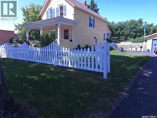 House for sale in Prince Albert, Saskatchewan