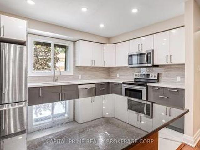 Townhouse for sale in Scarborough—Agincourt, Toronto