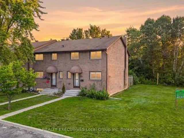 Townhouse for sale in North Bay, Ontario