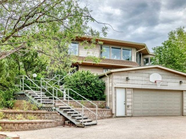 House for sale in Alberta