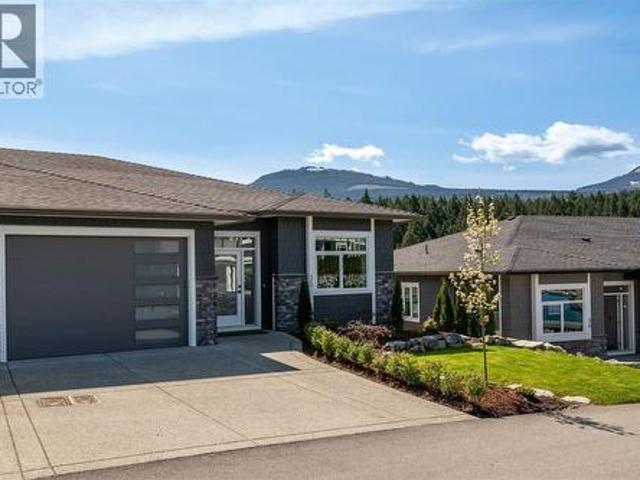 House for sale in Ladysmith, British Columbia