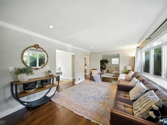 House for sale in Bloomfield