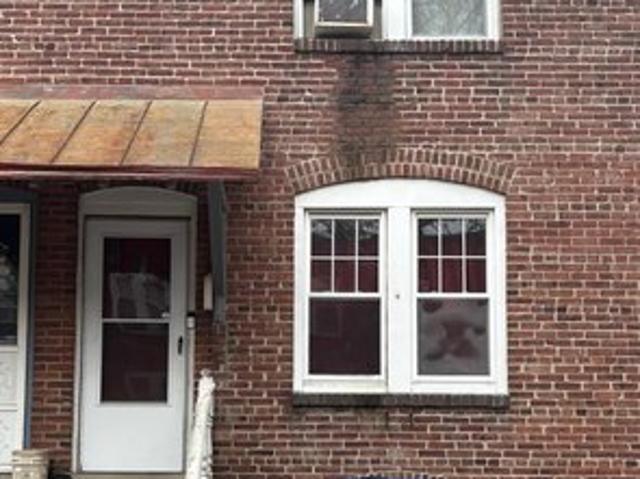 Townhouse for sale in Florence, New Jersey