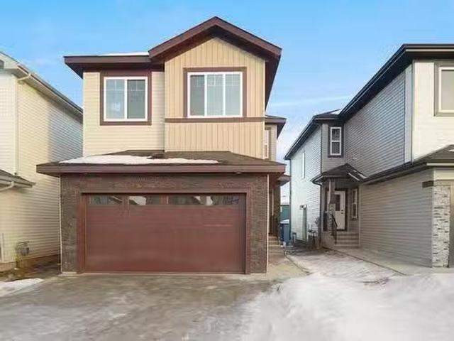 House for sale in Spruce Grove, Alberta