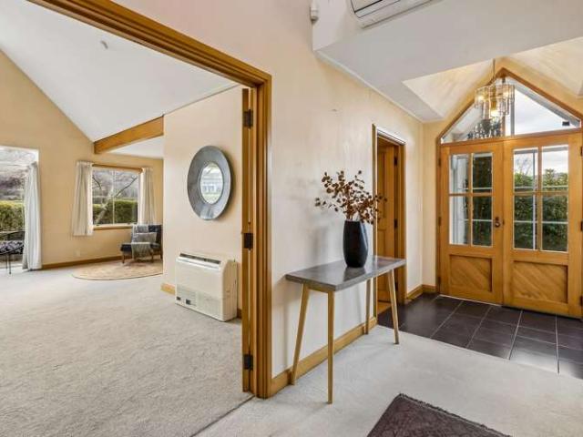 House for sale in Otakou