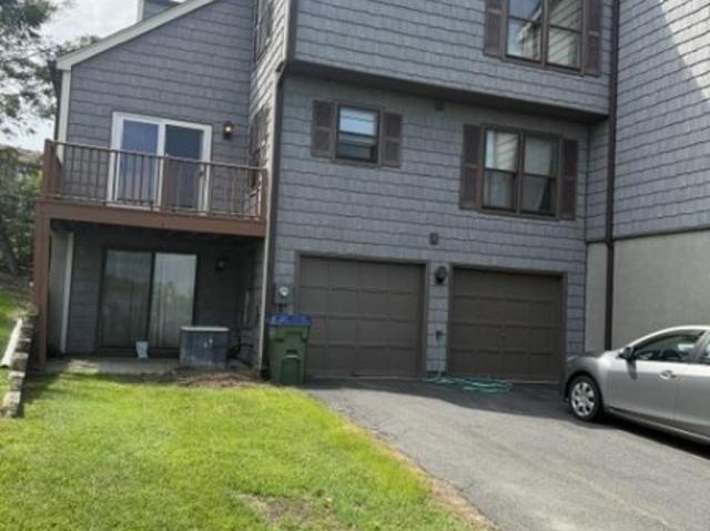 Townhouse for sale in Allamuchy, New Jersey