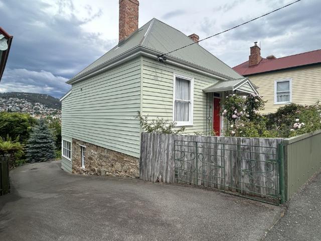 House for rent in Hobart