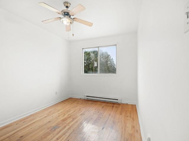 Apartment for rent in Vimont, Quebec