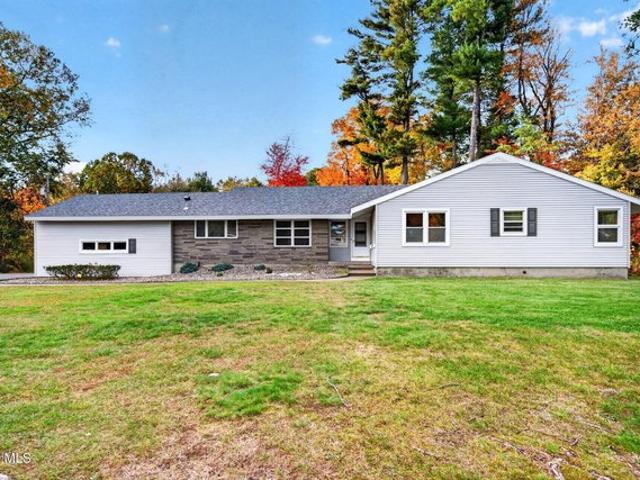 House for sale in Latham, Town of Colonie