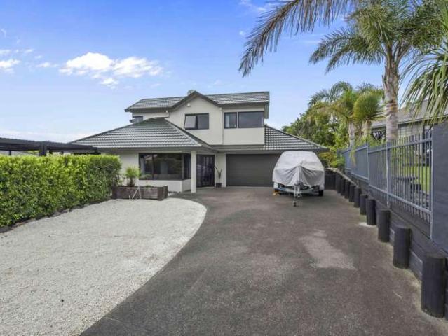House for sale in Whangaparaoa