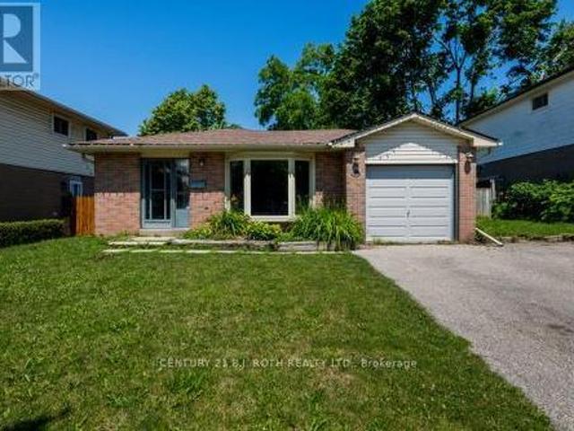 House for sale in Barrie, Ontario