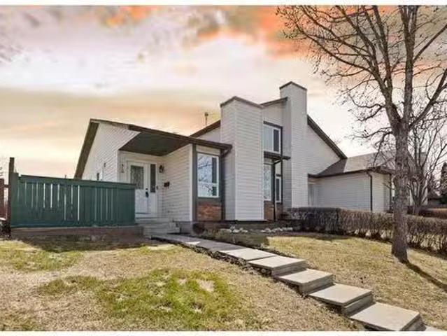 House for sale in Northwest, Alberta