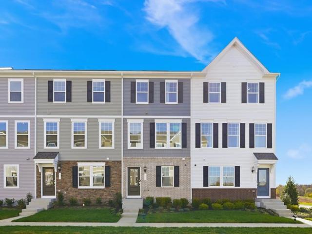 Townhouse for sale in Kearneysville, West Virginia