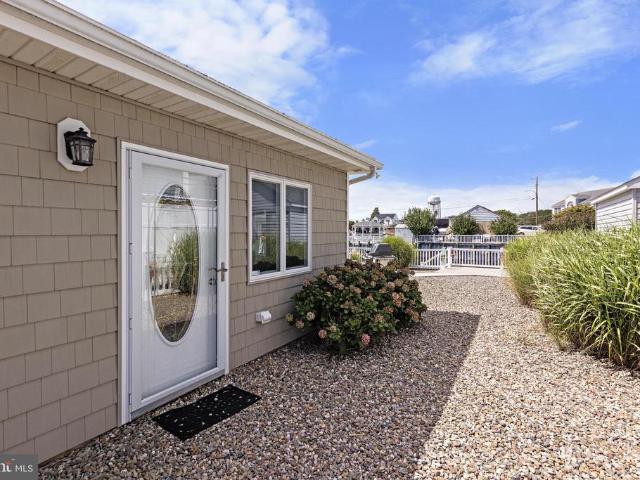 House for sale in Manahawkin, New Jersey