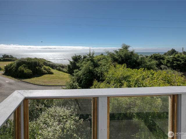 House for sale in Moclips, Washington