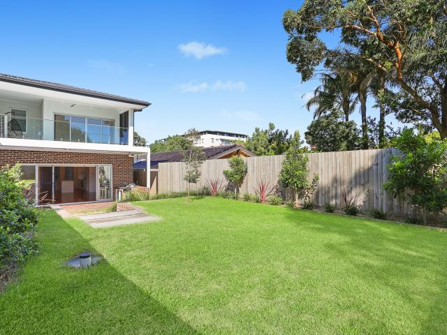 House for rent in Botany