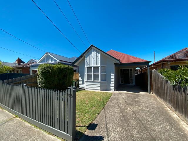 Apartment for rent in Thornbury, Melbourne