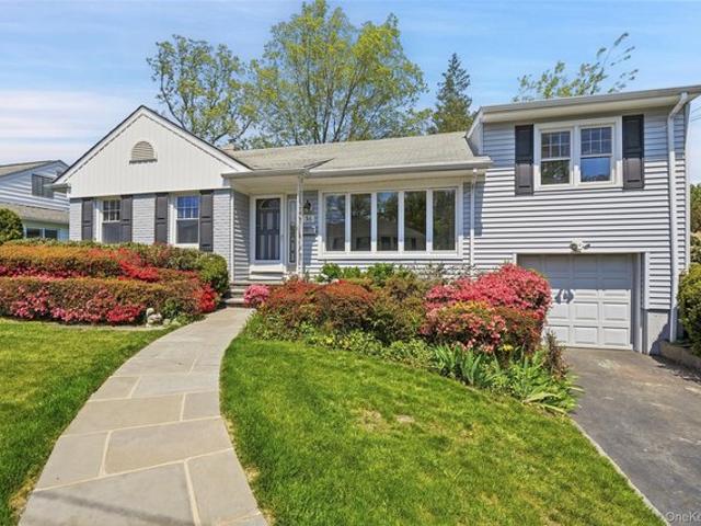 House for sale in Scarsdale, New York