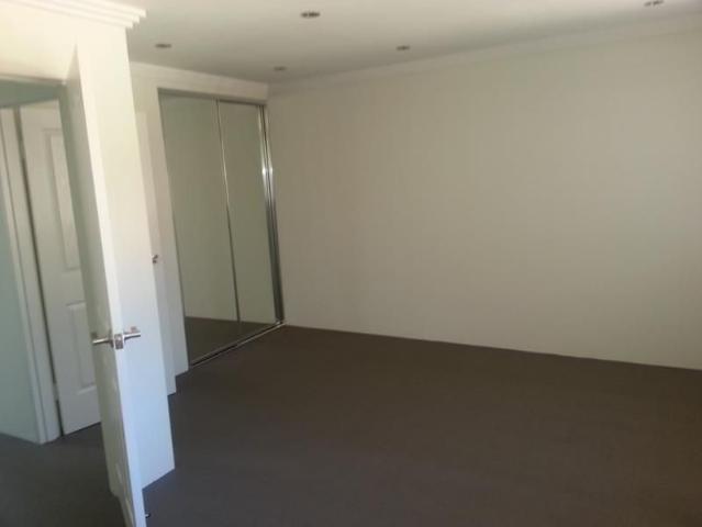 Townhouse for rent in Sydney, New South Wales