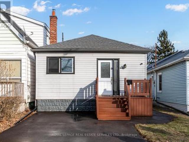 House for sale in Ancaster, Ontario