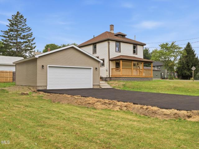 House for sale in Saratoga, New York