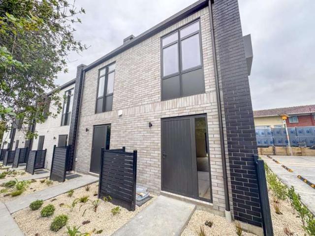 Townhouse for rent in Auckland, Oroua County