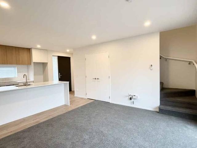 Townhouse for rent in Christchurch Central, Linwood-Central-Heathcote Community