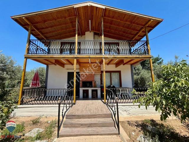 Yukarıkızılca Merkez Mahallesi, Kemalpaşa içerisinde satılık Villa