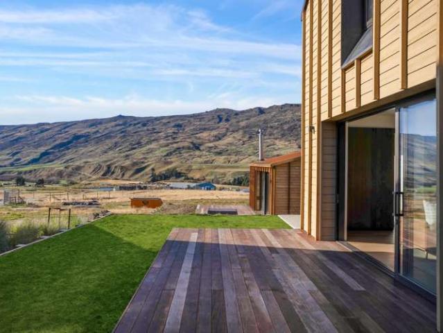 House for sale in Otakou