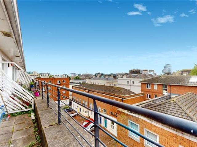 Apartment for sale in Bluebell, Dublin