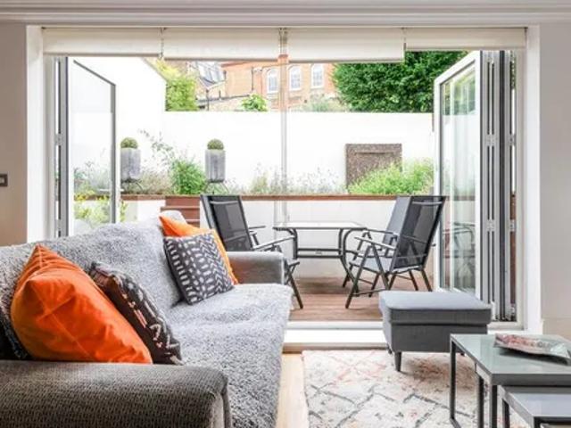 Apartment for rent in Chalk Farm, Greater London