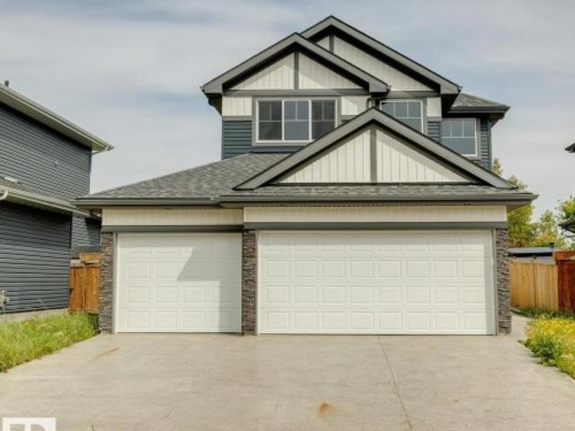 House for sale in Town of Gibbons, Gibbons