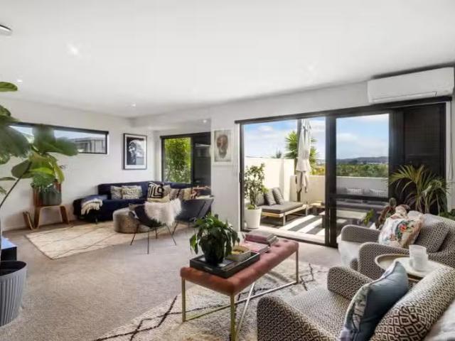 House for sale in Auckland, Oroua County