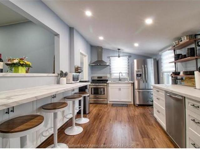 House for sale in Chatham–kent, Ontario