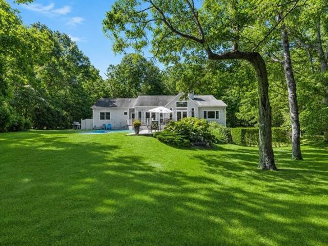 House for sale in Wainscott, New York