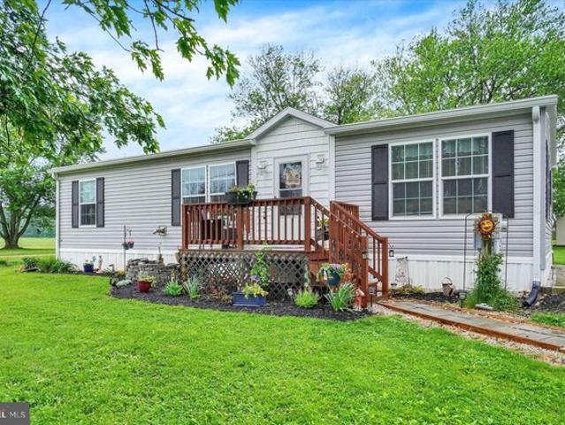 House for sale in Abbottstown, Pennsylvania