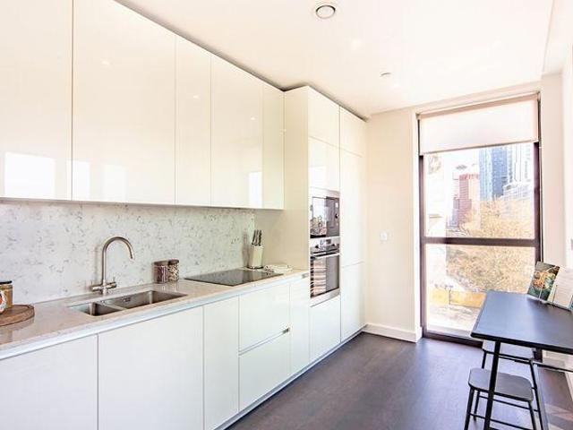 Apartment for rent in Nine Elms, Greater London