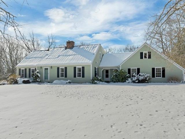 House for sale in New Hampshire