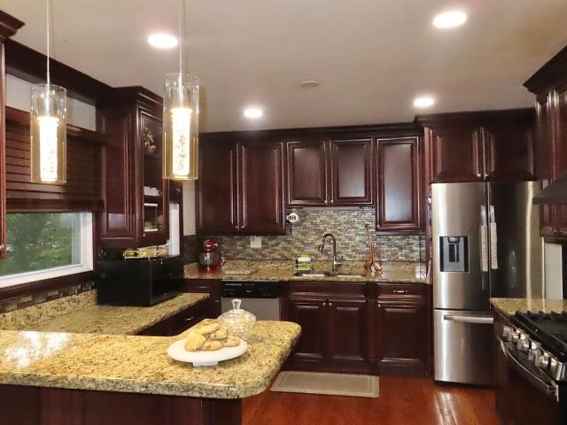 House for sale in Old Mill Grove, Lake Zurich